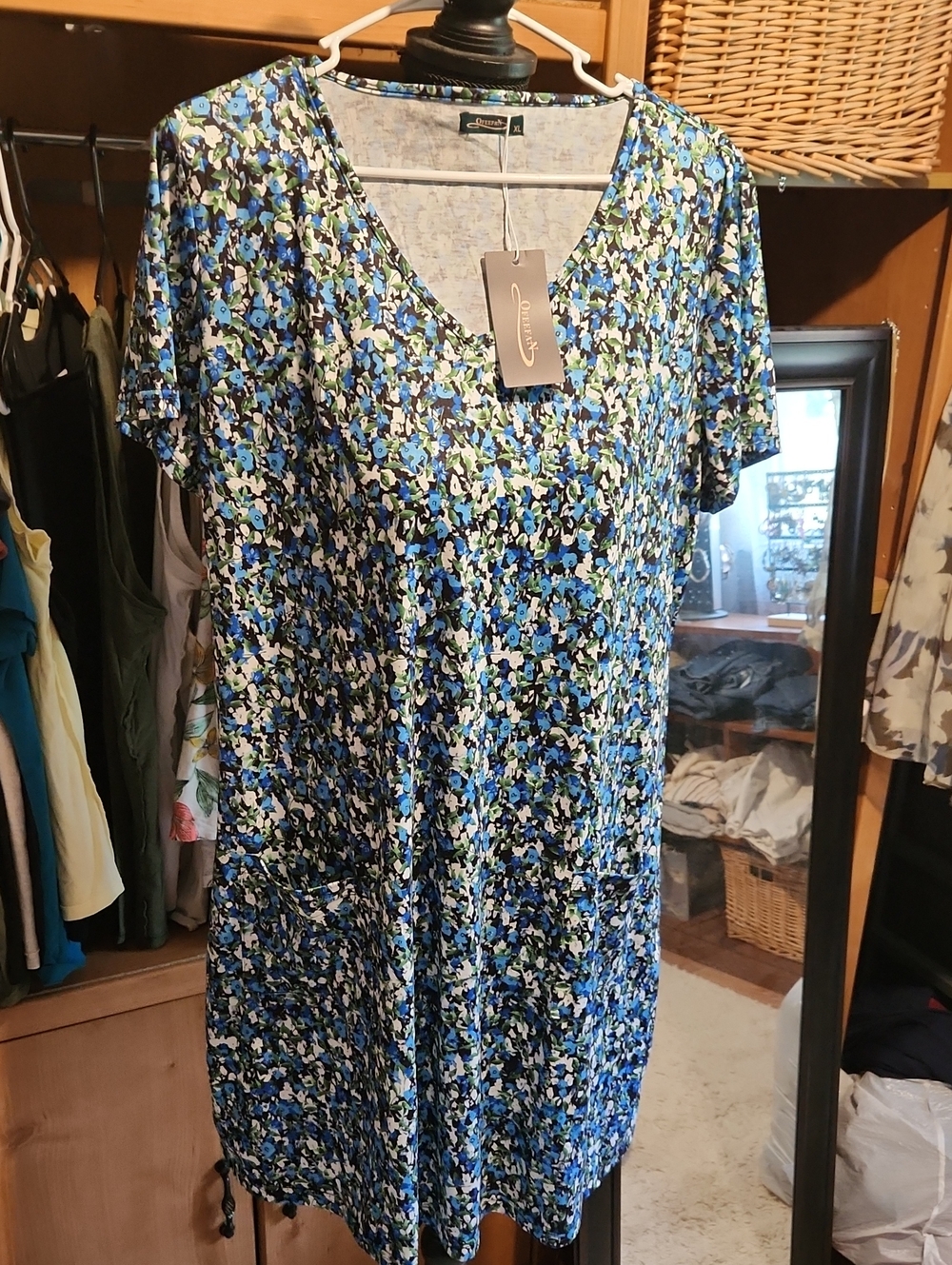 Casual V-Neck Blue Floral Mini Dress